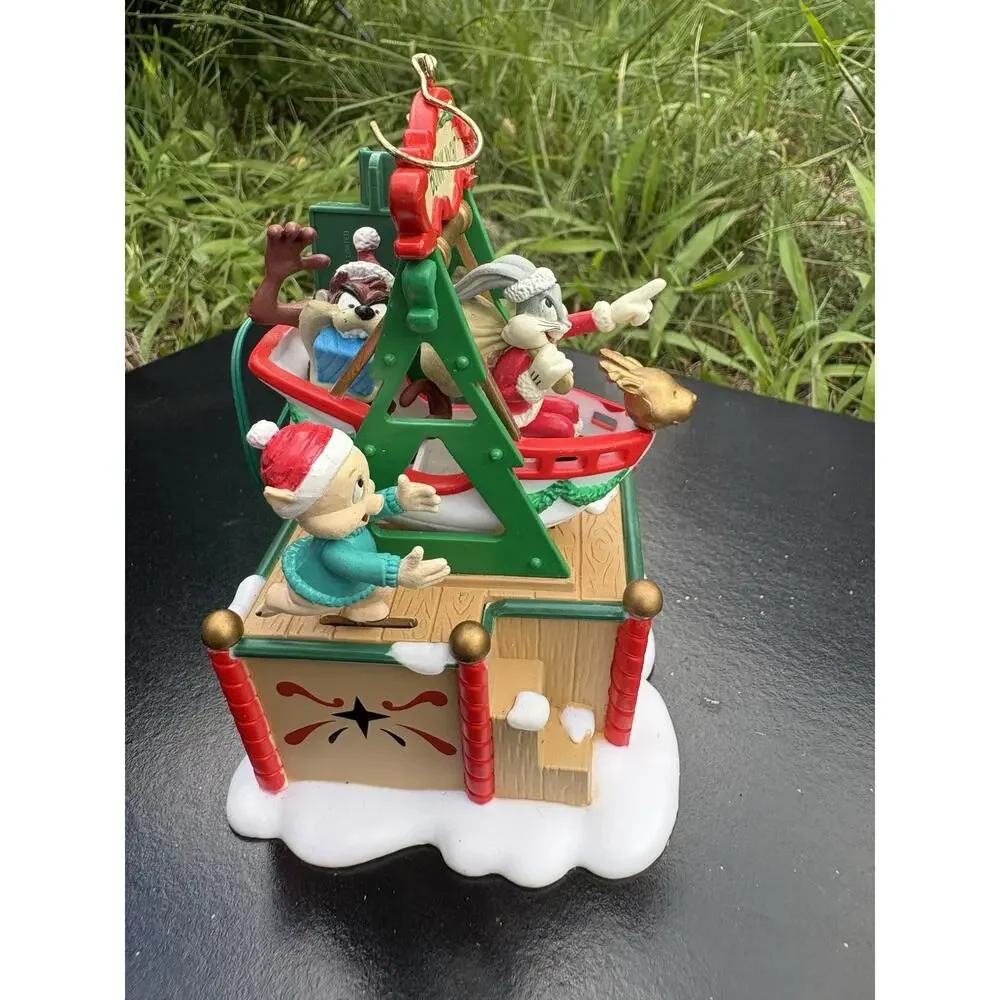 Vintage 1997 Warner Bros Bunny Yaht Looney Tunes Solar Christmas Ornament